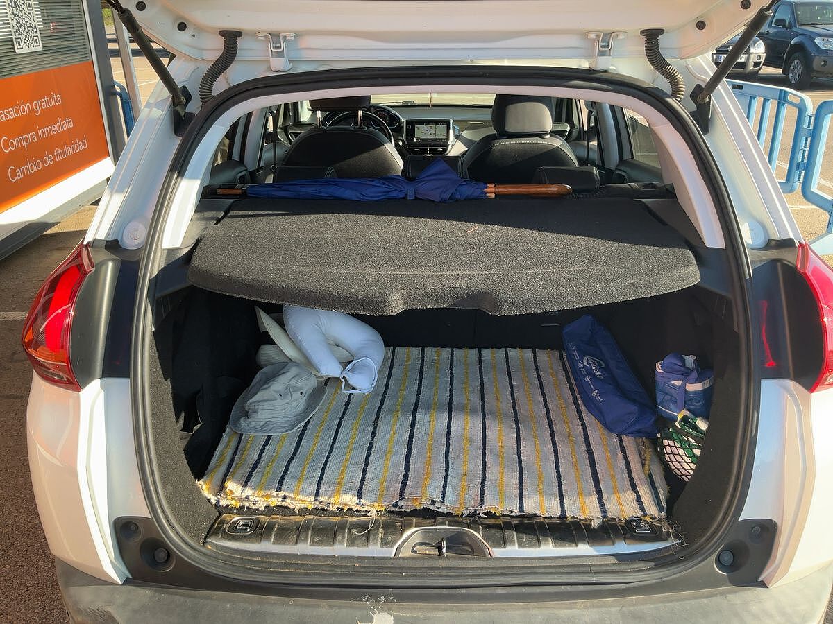 COMING SOON PEUGEOT 2008 ALLURE 1.2 E-THP AUTO SPANISH LHD IN SPAIN 108K 1 OWNER SUPERB 2017