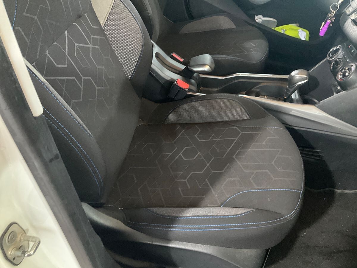 COMING SOON PEUGEOT 2008 STYLE 1.2 E-THP AUTO SPANISH LHD IN SPAIN 64000 MILES 1 OWNER 2018