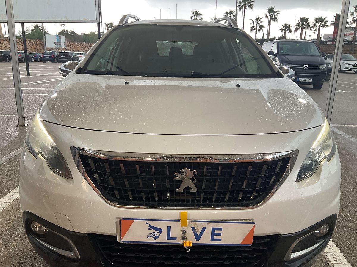 COMING SOON PEUGEOT 2008 STYLE 1.2 E-THP AUTO SPANISH LHD IN SPAIN 64000 MILES 1 OWNER 2018
