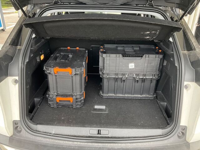 COMING SOON PEUGEOT 3008 CROSSWAY 1.5 BLUE HDI AUTO SPANISH LHD IN SPAIN 111000 MILES 2018