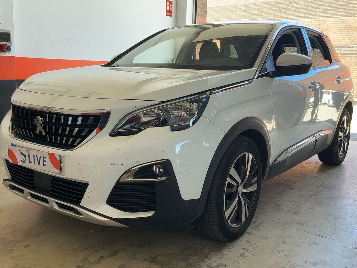 COMING SOON PEUGEOT 3008 ALLURE 1.2. E-THP AUTO SPANISH LHD IN SPAIN ONLY 39000 MILES 2020