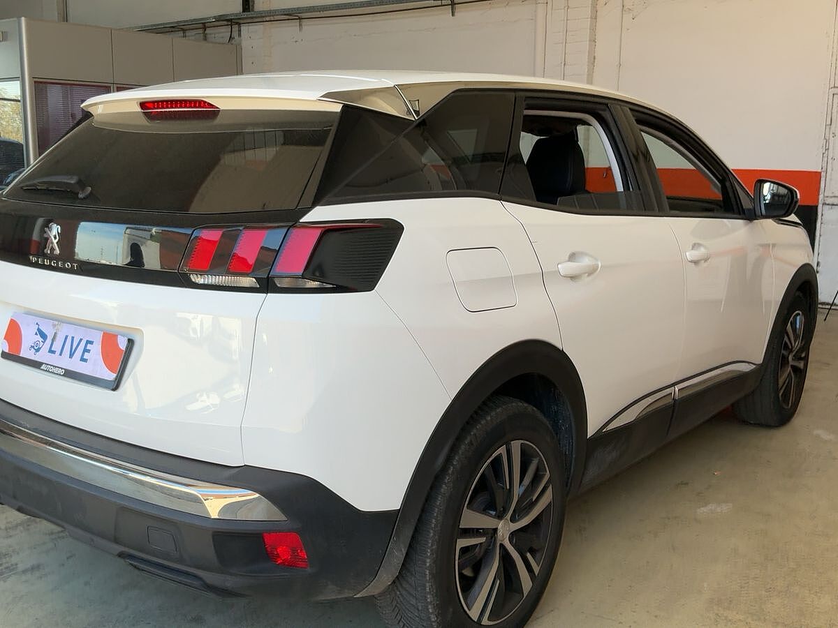 COMING SOON PEUGEOT 3008 ALLURE 1.2. E-THP AUTO SPANISH LHD IN SPAIN ONLY 39000 MILES 2020