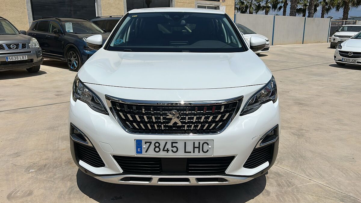 PEUGEOT 3008 ALLURE 1.2. E-THP AUTO SPANISH LHD IN SPAIN ONLY 39000 MILES 2020