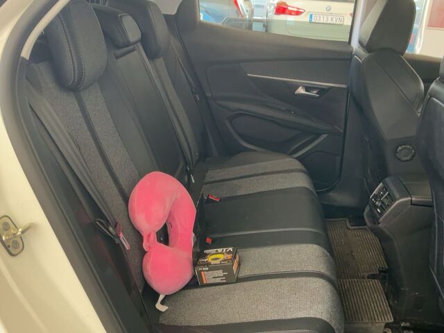 COMING SOON PEUGEOT 3008 ALLURE 1.2. E-THP AUTO SPANISH LHD IN SPAIN ONLY 39000 MILES 2020