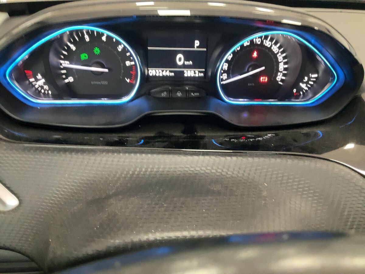 COMING SOON PEUGEOT 2008 ALLURE 1.2 E-THP AUTO SPANISH LHD IN SPAIN 58000 MILES 1 OWNER 2019