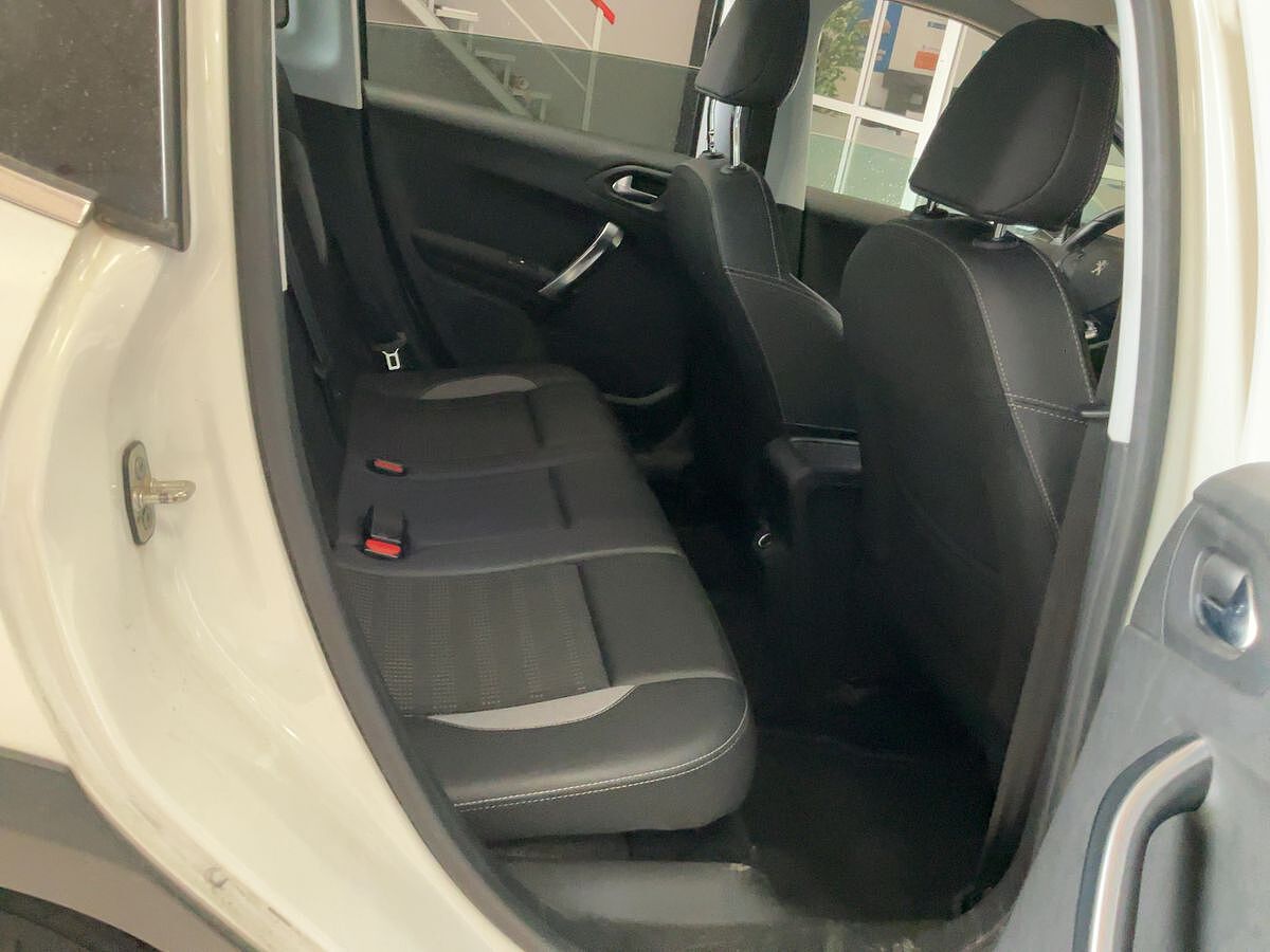 COMING SOON PEUGEOT 2008 ALLURE 1.2 E-THP AUTO SPANISH LHD IN SPAIN 58000 MILES 1 OWNER 2019