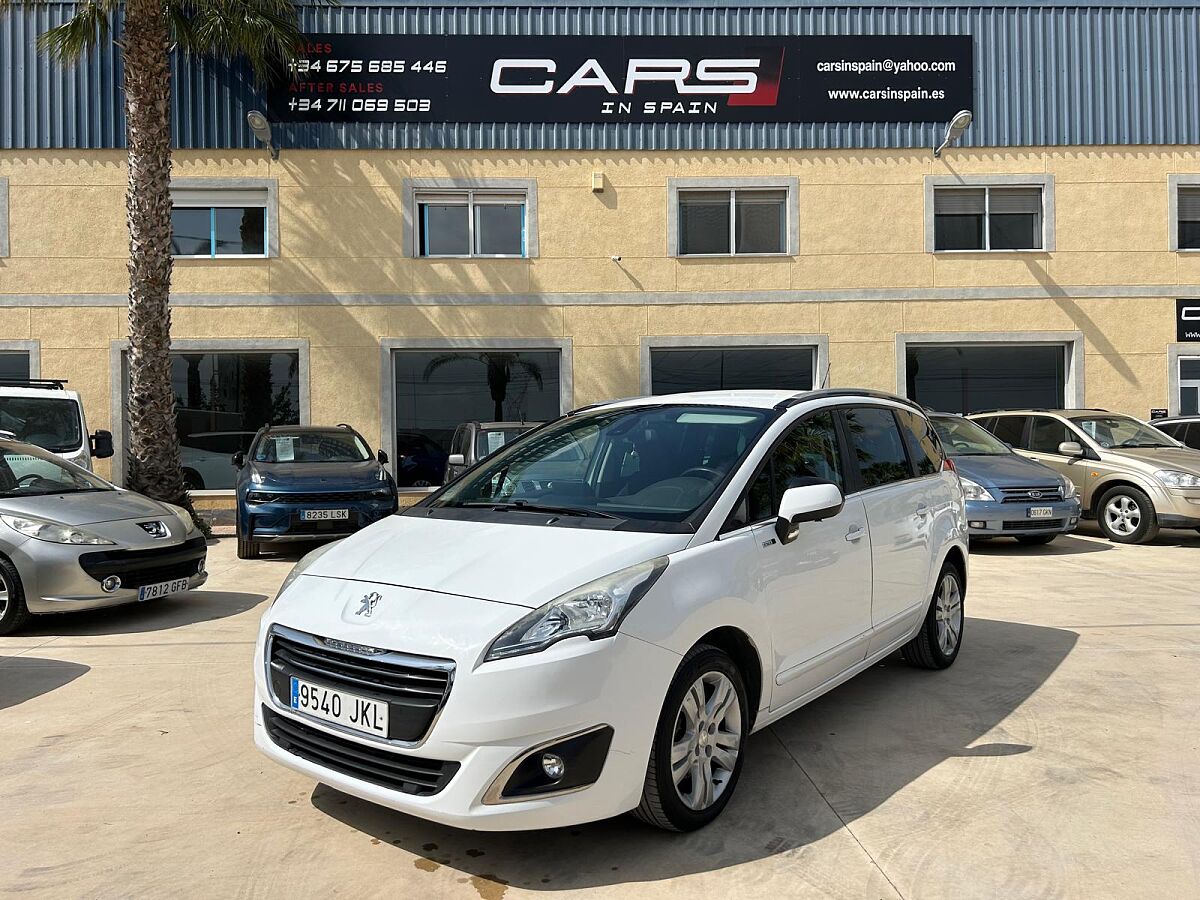 PEUGEOT 5008 STYLE 1.6 HDI AUTO SPANISH LHD IN SPAIN 91000 MILES 7 SEATS 2015