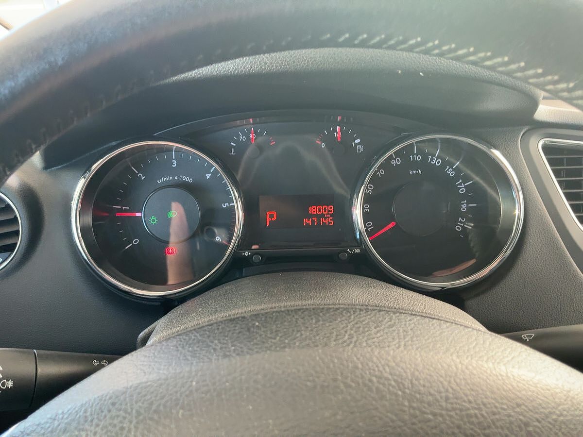 COMING SOON PEUGEOT 5008 STYLE 1.6 HDI AUTO SPANISH LHD IN SPAIN 91000 MILES 7 SEATS 2015