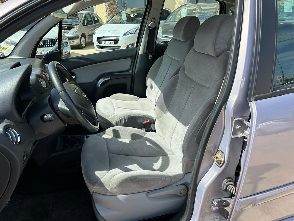 CITROEN C3 EXCLUSIVE 1.4 AUTO SPANISH LHD IN SPAIN 52000 MILES SUPERB 2003