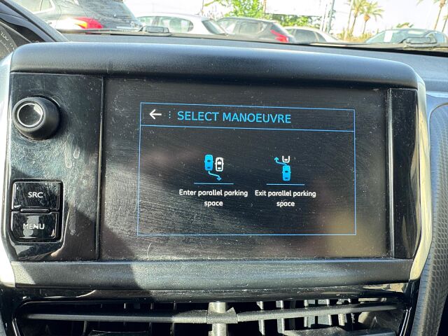 PEUGEOT 208 TECH 1.2 E-THP LPG AUTO SPANISH LHD IN SPAIN 70000 MILES SUPER 2019