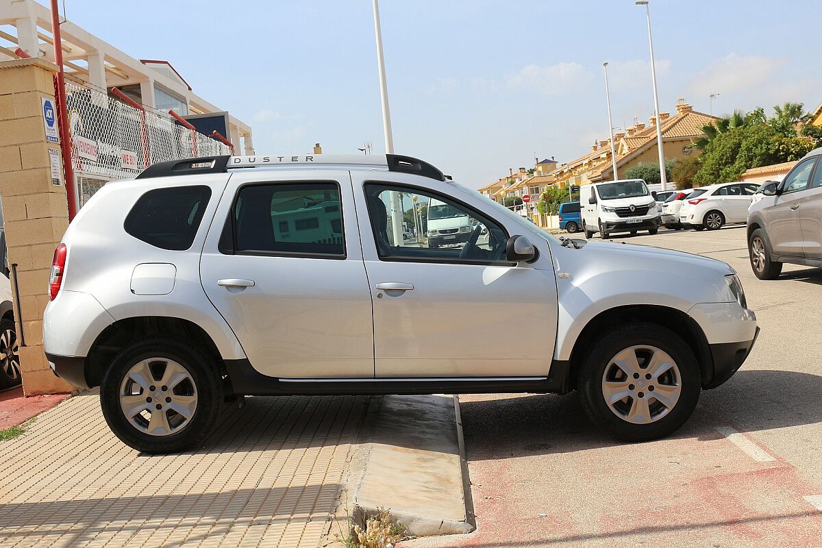 DACIA DUSTER LAUREATE 1.5 DCI SPANISH LHD IN SPAIN 110000 MILES SUPER 2016