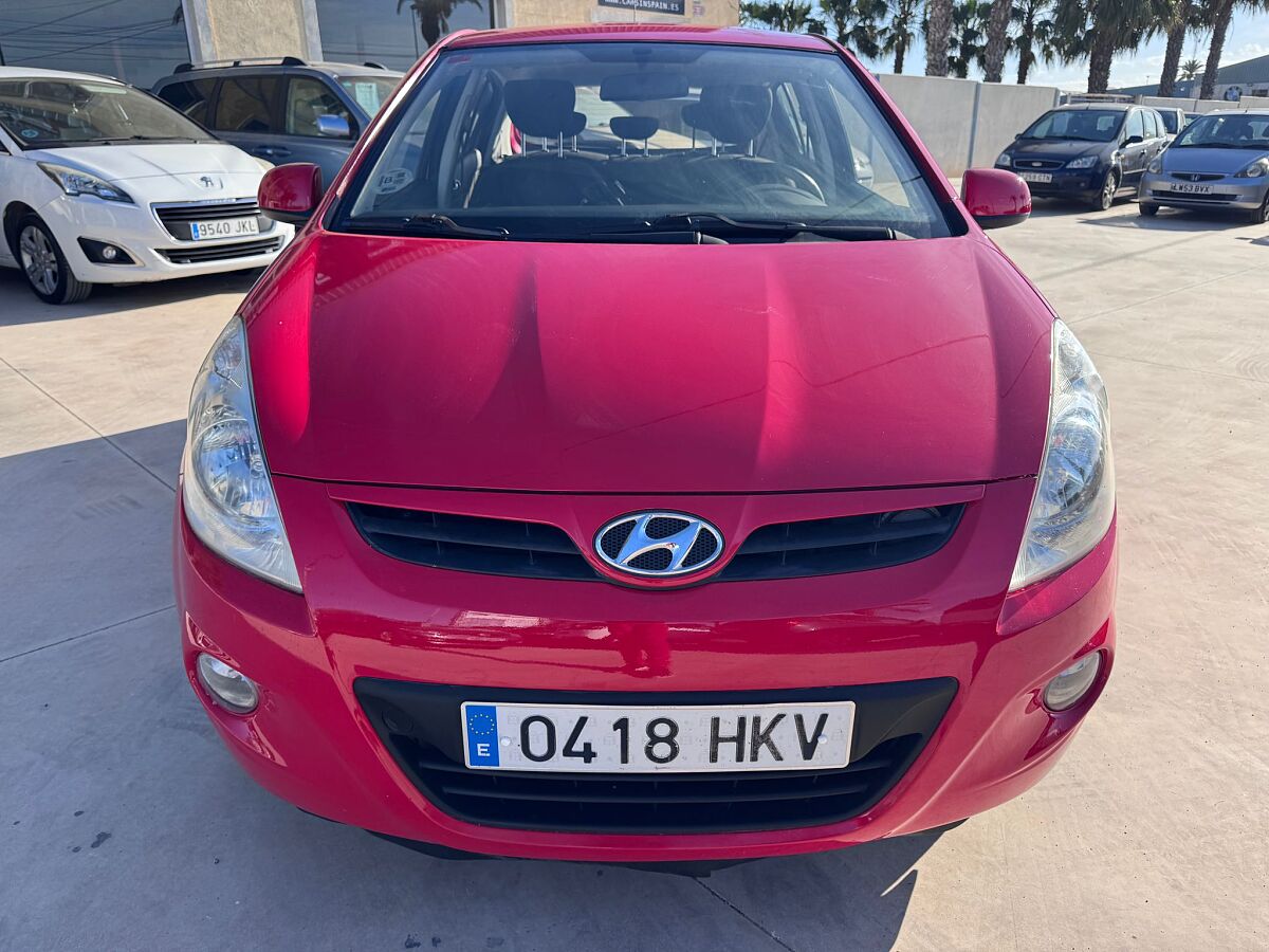 HYUNDAI I20 COMFORT 1.4 CRDI SPANISH LHD IN SPAIN ONLY 89000 MILES SUPERB 2012