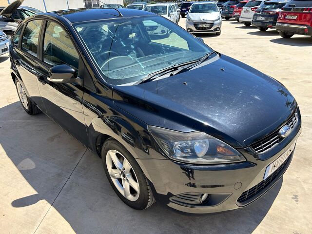 FORD FOCUS ZETEC 1.6 UK RHD IN SPAIN 132000 MILES LONG MOT SUPERB 2010