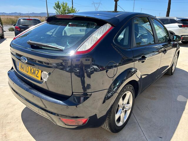 FORD FOCUS ZETEC 1.6 UK RHD IN SPAIN 132000 MILES LONG MOT SUPERB 2010