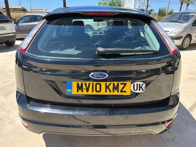FORD FOCUS ZETEC 1.6 UK RHD IN SPAIN 132000 MILES LONG MOT SUPERB 2010