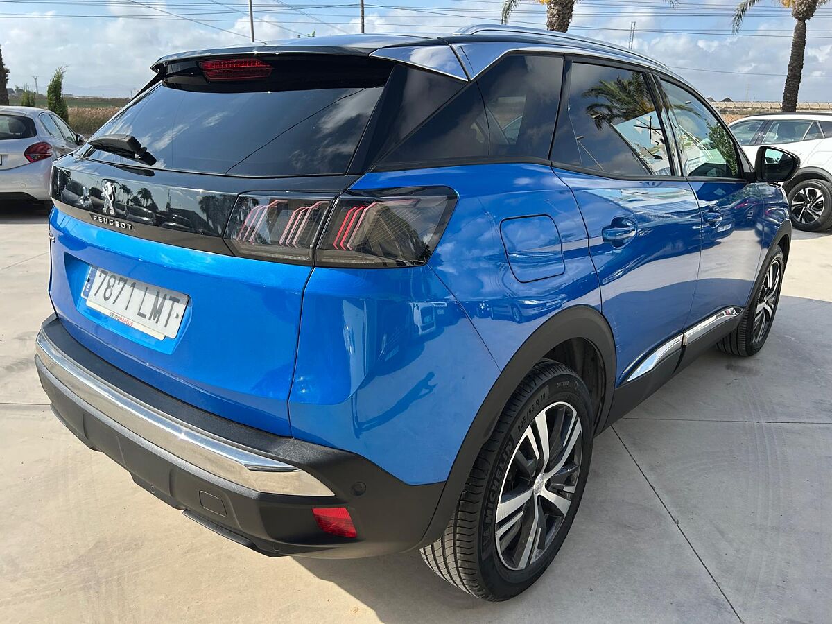 PEUGEOT 3008 ALLURE 1.2. E-THP AUTO SPANISH LHD IN SPAIN ONLY 30000 MILES 2021
