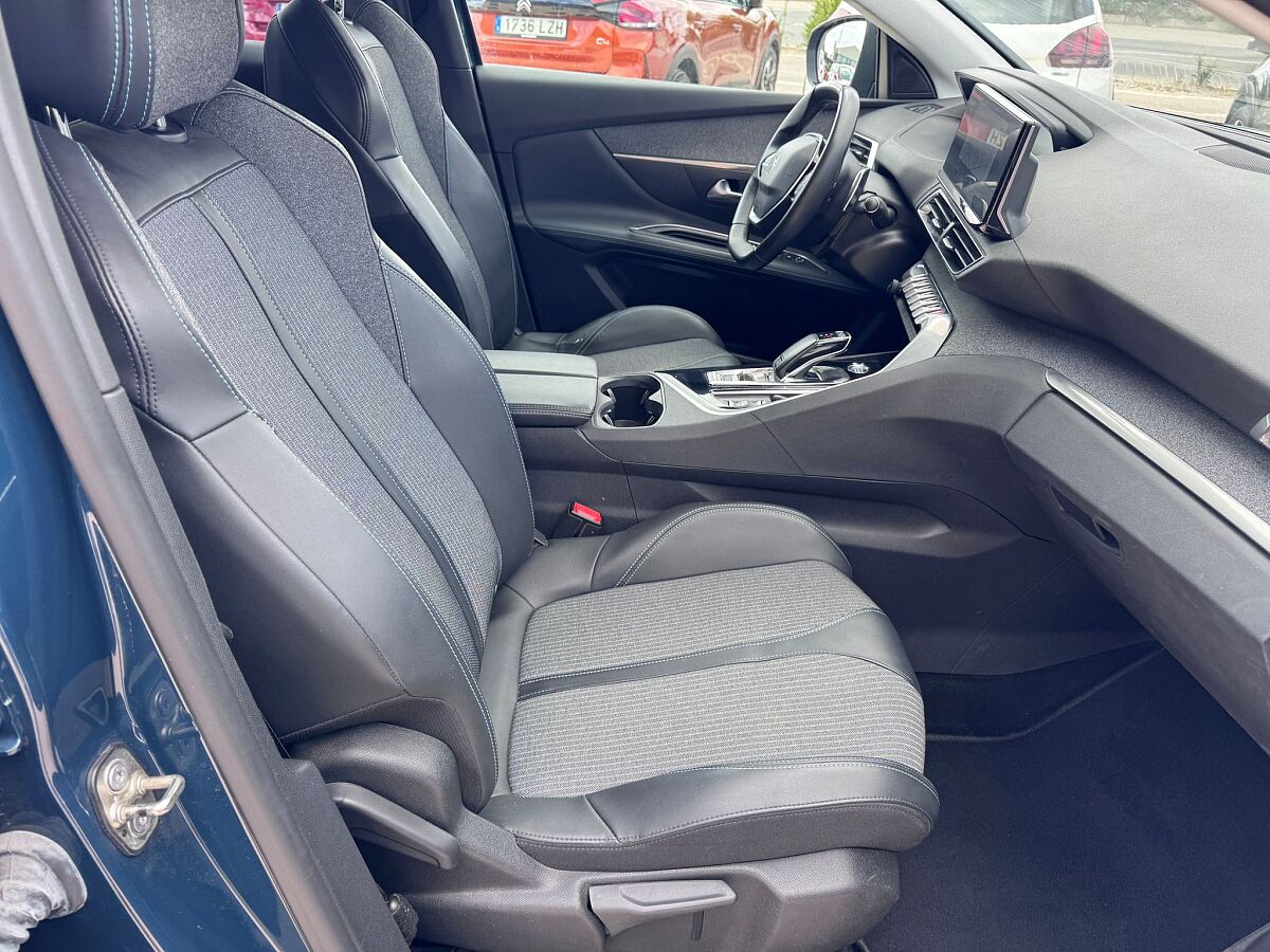 PEUGEOT 3008 ALLURE 1.2. E-THP AUTO SPANISH LHD IN SPAIN ONLY 72000 MILES 2021
