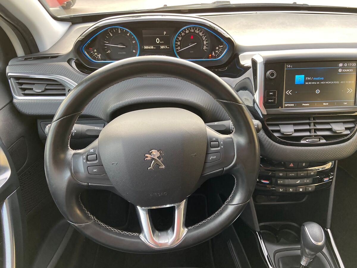 COMING SOON PEUGEOT 2008 ALLURE 1.2 E-THP AUTO SPANISH LHD IN SPAIN 44000 MILES SUPERB 2018