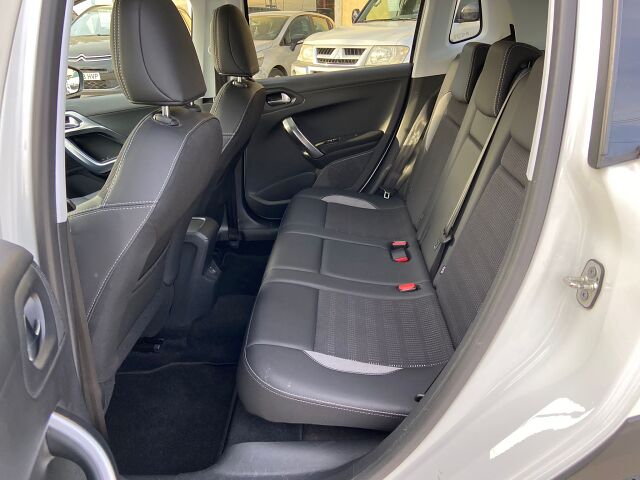 COMING SOON PEUGEOT 2008 ALLURE 1.2 E-THP AUTO SPANISH LHD IN SPAIN 44000 MILES SUPERB 2018