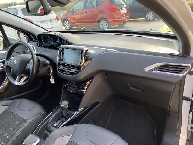 COMING SOON PEUGEOT 2008 ALLURE 1.2 E-THP AUTO SPANISH LHD IN SPAIN 44000 MILES SUPERB 2018