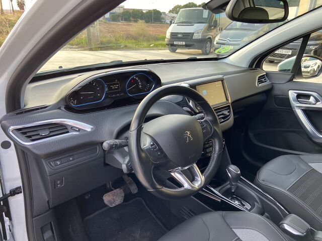 COMING SOON PEUGEOT 2008 ALLURE 1.2 E-THP AUTO SPANISH LHD IN SPAIN 44000 MILES SUPERB 2018