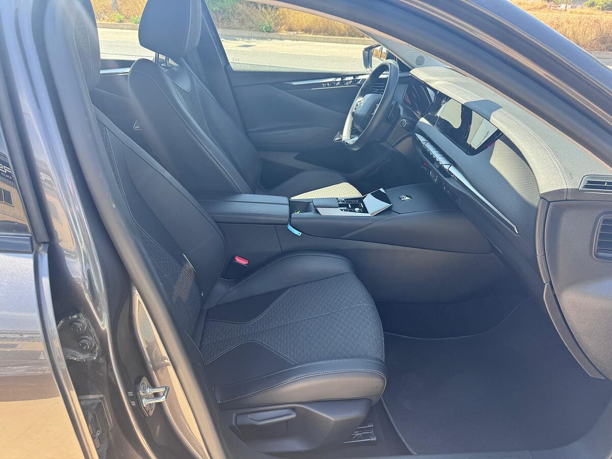 CITROEN DS4 TROCADERO 1.2 E-THP AUTO SPANISH LHD IN SPAIN ONLY 27000 MILES 2022