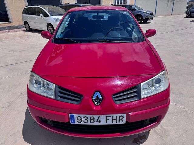 RENAULT MEGANE 1.4 AUTHENTIQUE SPANISH LHD IN SPAIN 75000 MILES SUPER 2006