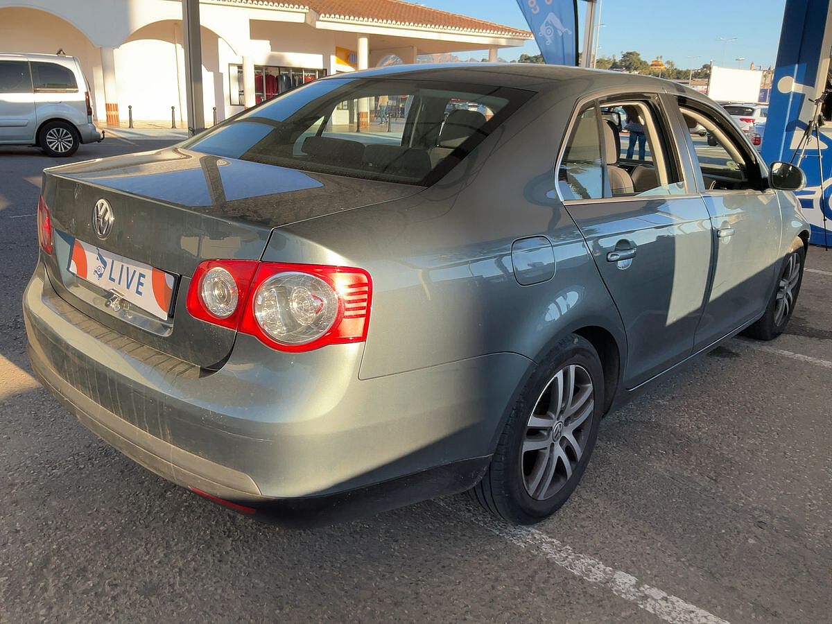 COMING SOON VOLKSWAGEN JETTA ADVANCE 1.9 TDI AUTO SPANISH LHD IN SPAIN ONLY 49000 MILES 2007