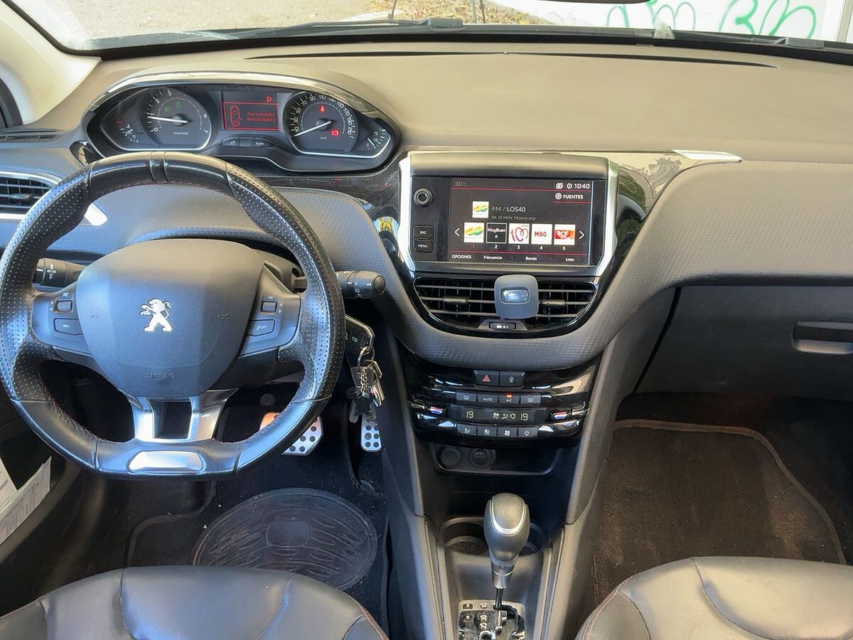 COMING SOON PEUGEOT 208 GT 1.2 E-THP AUTO SPANISH LHD IN SPAIN 58000 MILES SUPERB 2019
