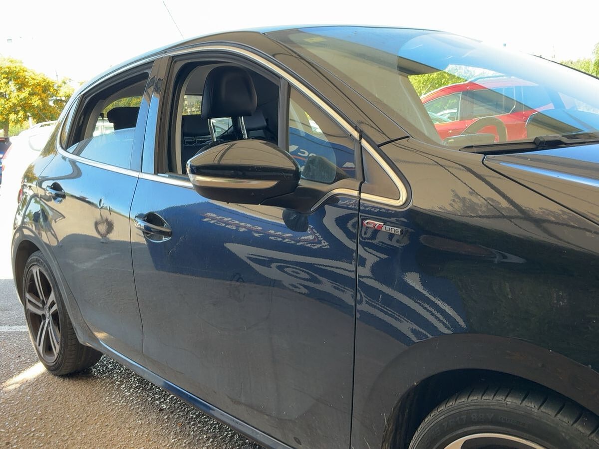 COMING SOON PEUGEOT 208 GT 1.2 E-THP AUTO SPANISH LHD IN SPAIN 58000 MILES SUPERB 2019