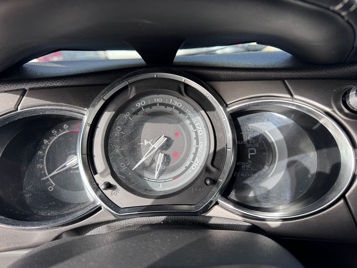 CITROEN DS3 EXCLUSIVE 1.2 E-THP AUTO SPANISH LHD IN SPAIN 121000 MILES 2018