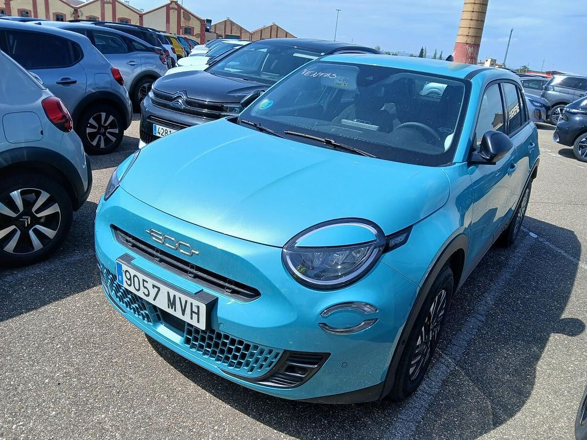 COMING SOON FIAT 600 HYBRID 1.2 E-THP AUTO SPANISH LHD IN SPAIN ONLY 6000 MILES SUPERB 2024