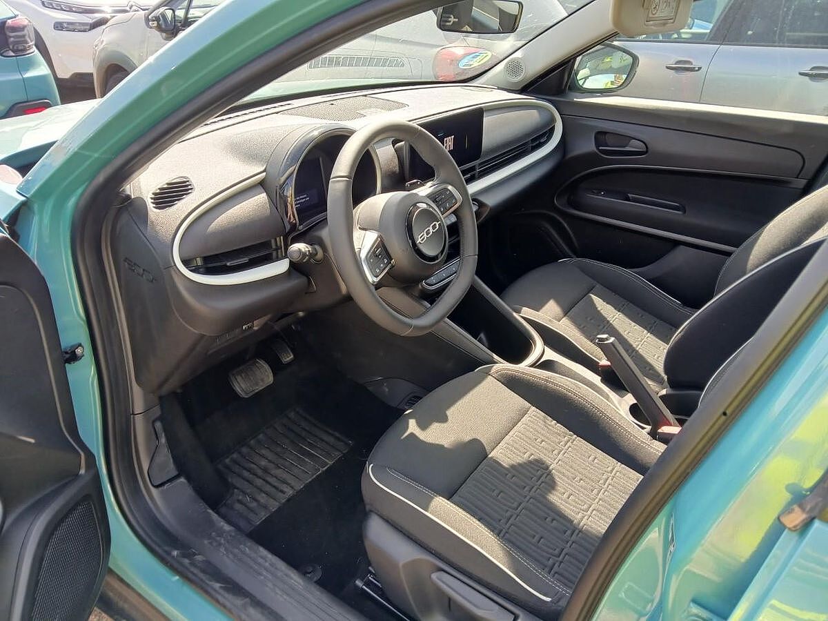 COMING SOON FIAT 600 HYBRID 1.2 E-THP AUTO SPANISH LHD IN SPAIN ONLY 6000 MILES SUPERB 2024