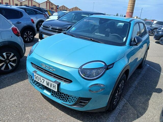 COMING SOON FIAT 600 HYBRID 1.2 E-THP AUTO SPANISH LHD IN SPAIN ONLY 6000 MILES SUPERB 2024