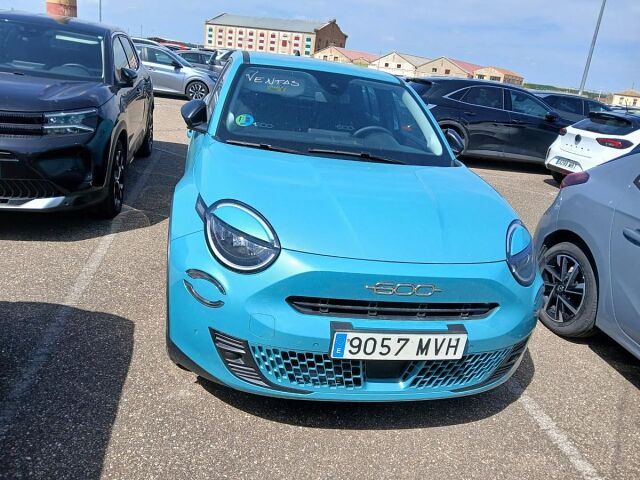 COMING SOON FIAT 600 HYBRID 1.2 E-THP AUTO SPANISH LHD IN SPAIN ONLY 6000 MILES SUPERB 2024