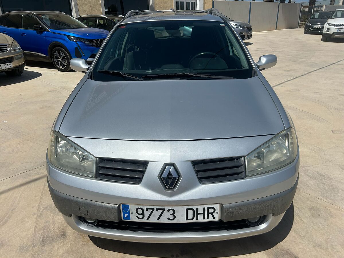 RENAULT MEGANE ESTATE 1.5 DCI SPANISH LHD IN SPAIN 89000 MILES SUPER 2005