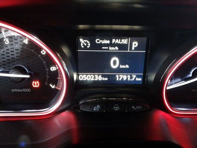 COMING SOON PEUGEOT 2008 GT LINE 1.2 E-THP AUTO SPANISH LHD IN SPAIN 31000 MILES SUPERB 2019