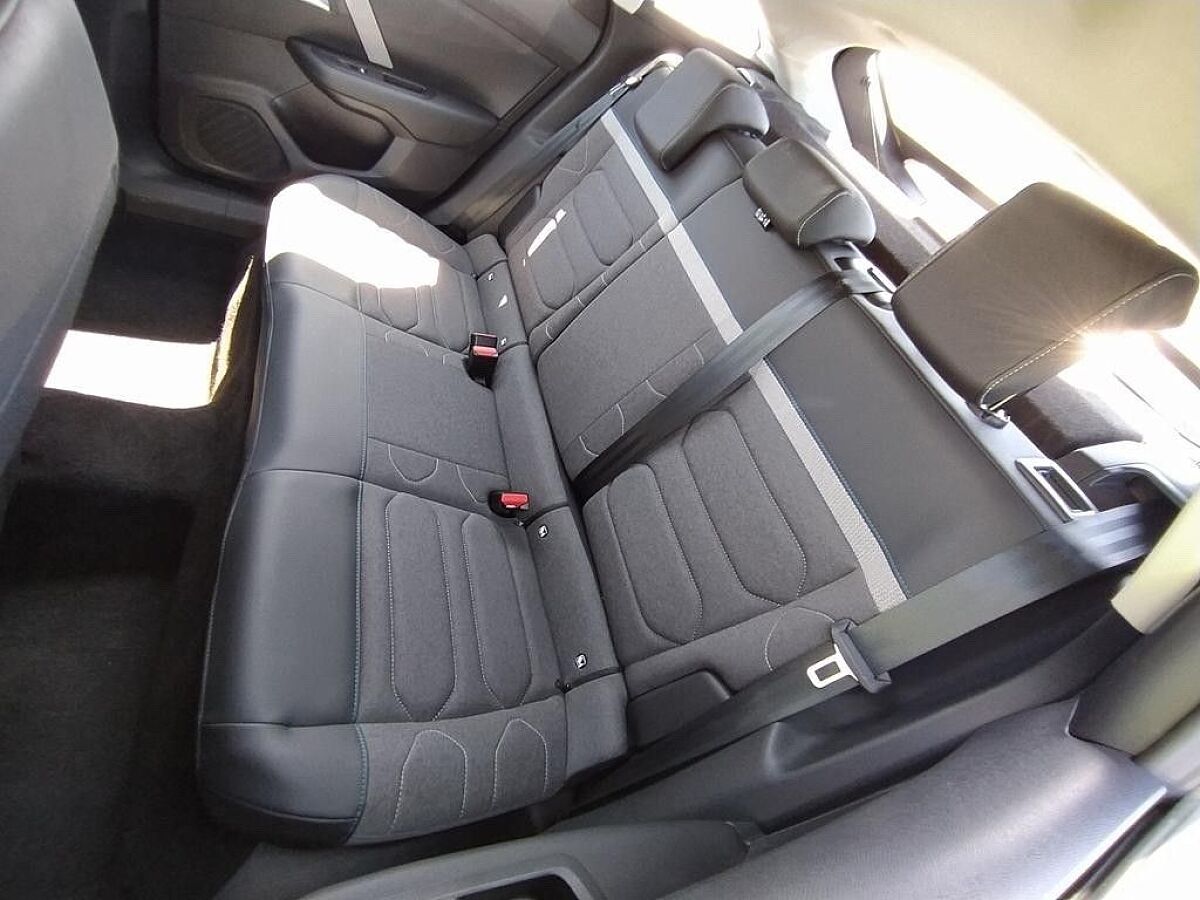 COMING SOON CITROEN C4 HYBRID PLUS 1.2 E-THP AUTO SPANISH LHD IN SPAIN ONLY 17000 MILES 2024