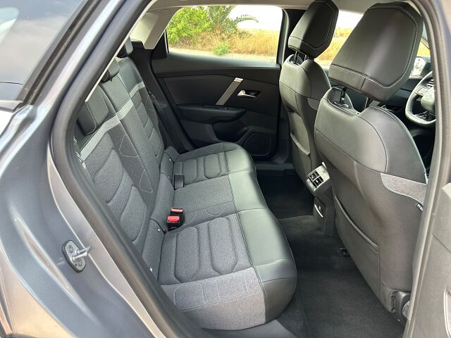 CITROEN C4 HYBRID PLUS 1.2 E-THP AUTO SPANISH LHD IN SPAIN ONLY 17000 MILES 2024