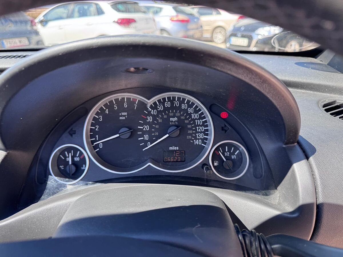 VAUXHALL TIGRA CC CONVERTIBLE 1.4 SPANISH RHD IN SPAIN 66000 MILES SUPER 2009