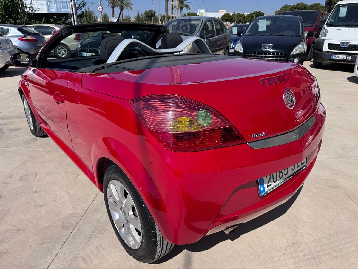 VAUXHALL TIGRA CC CONVERTIBLE 1.4 SPANISH RHD IN SPAIN 66000 MILES SUPER 2009