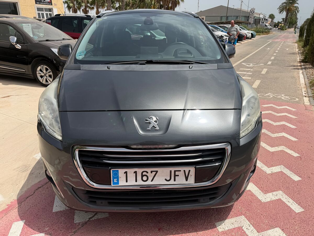 PEUGEOT 5008 ALLURE 1.6 HDI AUTO SPANISH LHD IN SPAIN 84000 MILES 7 SEATS 2015