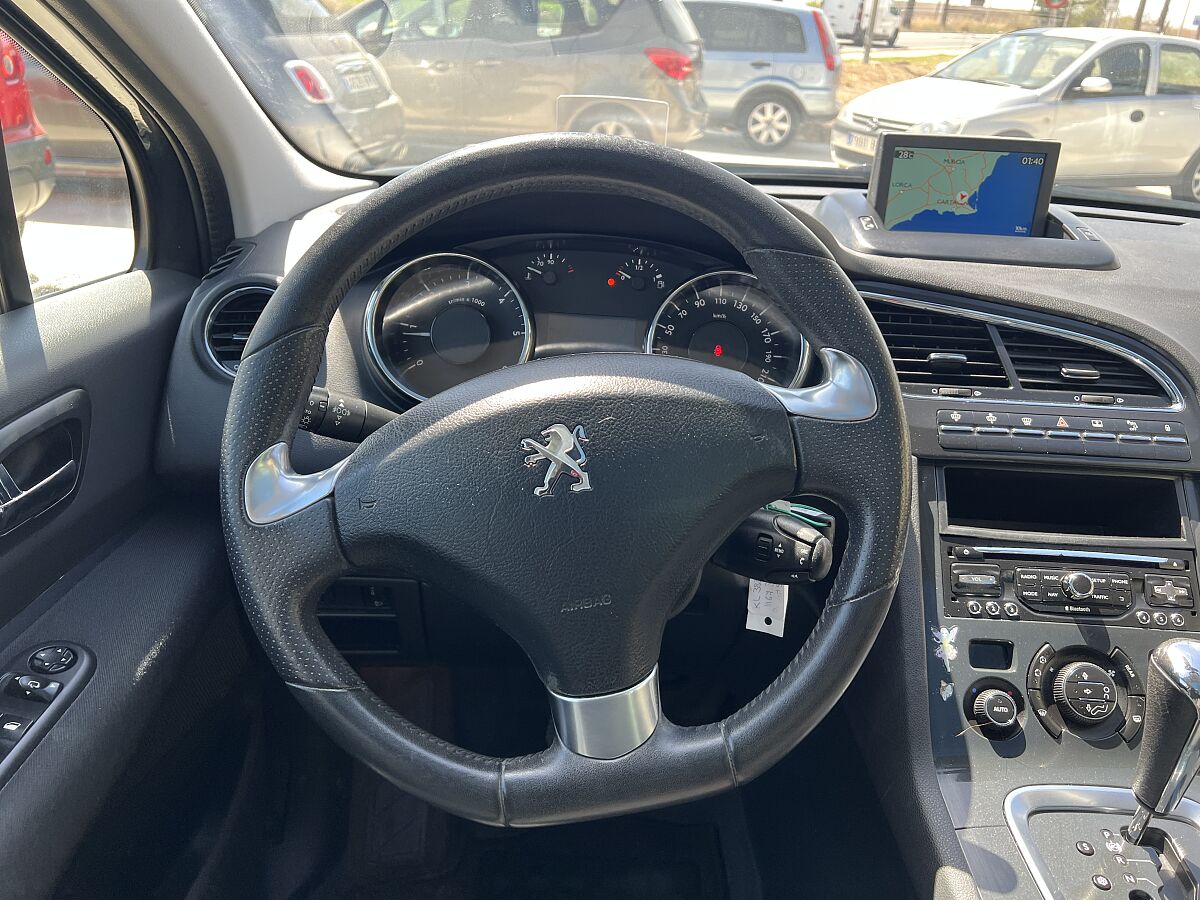 PEUGEOT 5008 ALLURE 1.6 HDI AUTO SPANISH LHD IN SPAIN 84000 MILES 7 SEATS 2015