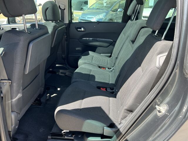 PEUGEOT 5008 ALLURE 1.6 HDI AUTO SPANISH LHD IN SPAIN 84000 MILES 7 SEATS 2015