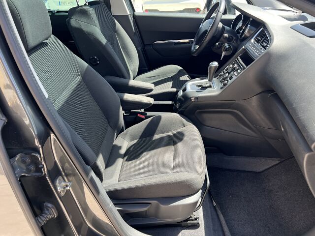 PEUGEOT 5008 ALLURE 1.6 HDI AUTO SPANISH LHD IN SPAIN 84000 MILES 7 SEATS 2015