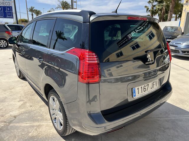 PEUGEOT 5008 ALLURE 1.6 HDI AUTO SPANISH LHD IN SPAIN 84000 MILES 7 SEATS 2015