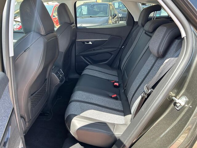 PEUGEOT 3008 ALLURE 1.2 E-THP AUTO SPANISH LHD IN SPAIN 95000 MILES SUPERB 2018