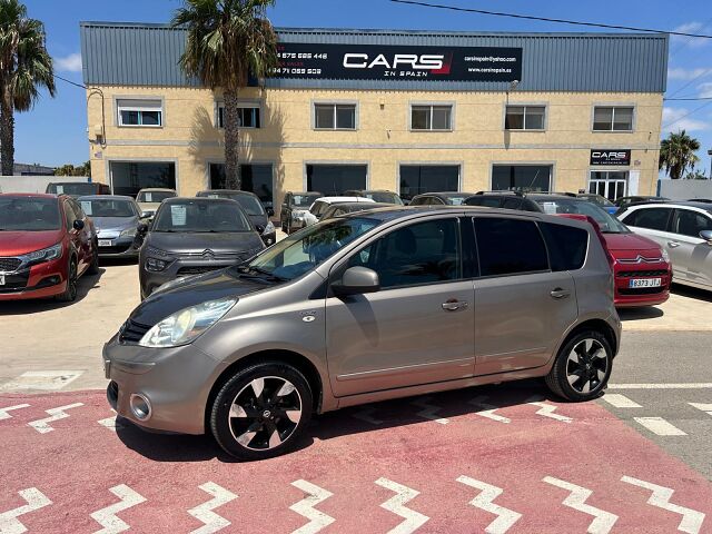 NISSAN NOTE TEKNA 1.4 PETROL SPANISH RHD IN SPAIN 74000 MILES SUPERB 2013