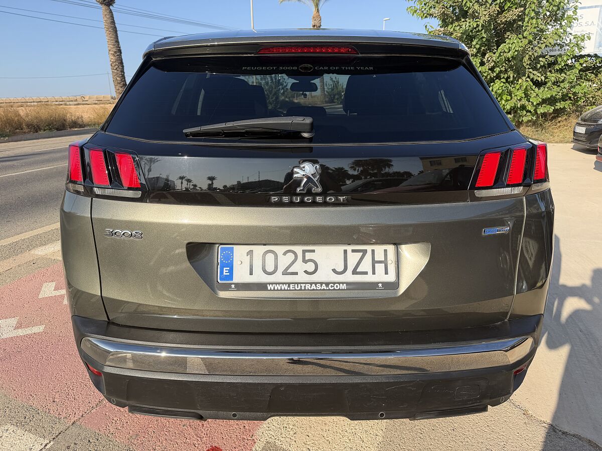 PEUGEOT 3008 ALLURE 1.2 E-THP AUTO SPANISH LHD IN SPAIN 62000 MILES SUPER 2017