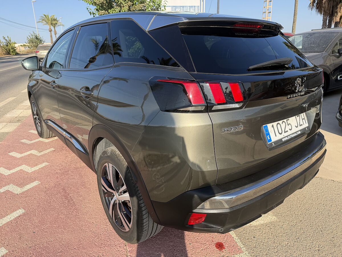 PEUGEOT 3008 ALLURE 1.2 E-THP AUTO SPANISH LHD IN SPAIN 62000 MILES SUPER 2017